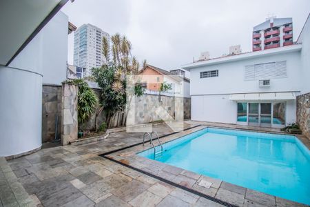 Casa à venda com 460m², 7 quartos e 5 vagas Casa à venda com 460m², 7 quartos e 5 vagasQuintal - Piscina