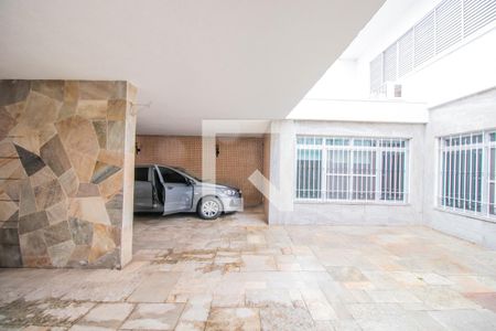 Casa à venda com 460m², 7 quartos e 5 vagas Casa à venda com 460m², 7 quartos e 5 vagasGaragem