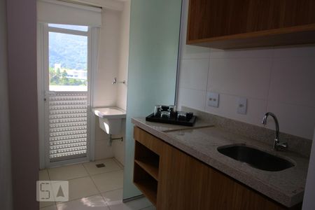 Apartamento para alugar com 67m², 2 quartos e 1 vagaCozinha com Área de Serviço
