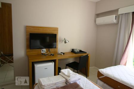 Apartamento para alugar com 67m², 2 quartos e 1 vagaSuite 2