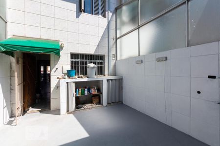 Casa à venda com 150m², 3 quartos e 1 vagaÁrea de Serviço