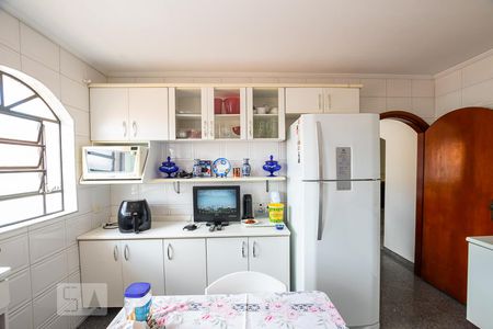 Casa à venda com 270m², 4 quartos e 2 vagasCozinha