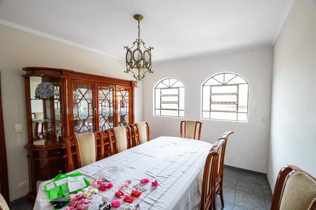 Casa à venda com 270m², 4 quartos e 2 vagasSala de Jantar