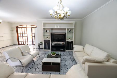 Casa à venda com 4 quartos, 270m² em Vila Santa Catarina, São Paulo