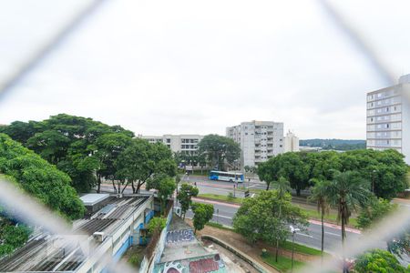 Apartamento à venda com 60m², 2 quartos e 1 vaga Apartamento à venda com 60m², 2 quartos e 1 vagaVista da janela do quarto 1