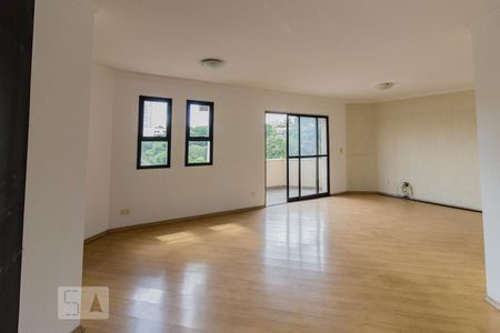 Apartamento para alugar com 130m², 3 quartos e 3 vagasSala