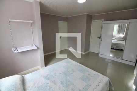 Casa de condomínio à venda com 240m², 3 quartos e 1 vaga Casa de condomínio à venda com 240m², 3 quartos e 1 vagaSuite 1