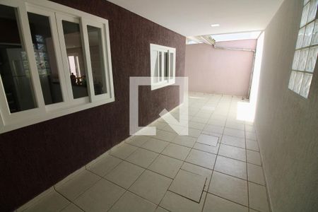 Casa de condomínio à venda com 240m², 3 quartos e 1 vaga Casa de condomínio à venda com 240m², 3 quartos e 1 vagaQuintal