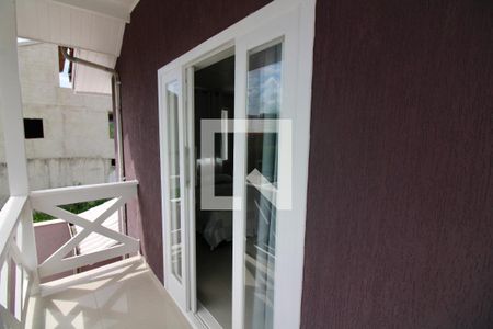 Casa de condomínio à venda com 240m², 3 quartos e 1 vaga Casa de condomínio à venda com 240m², 3 quartos e 1 vagaVaranda da Suite