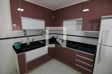 Casa de condomínio à venda com 240m², 3 quartos e 1 vaga Casa de condomínio à venda com 240m², 3 quartos e 1 vagaCozinha
