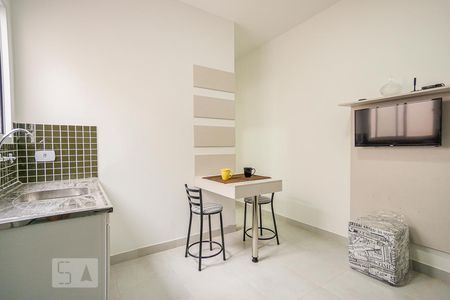 Sala e cozinha de kitnet/studio para alugar com 1 quarto, 35m² em Parque da Mooca, São Paulo