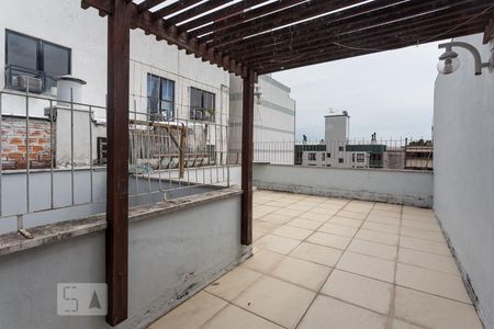 Apartamento à venda com 120m², 2 quartos e 1 vagaTerraço