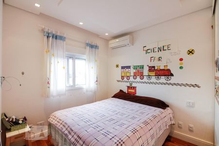 Casa de condomínio à venda com 350m², 4 quartos e 4 vagasQuarto 2