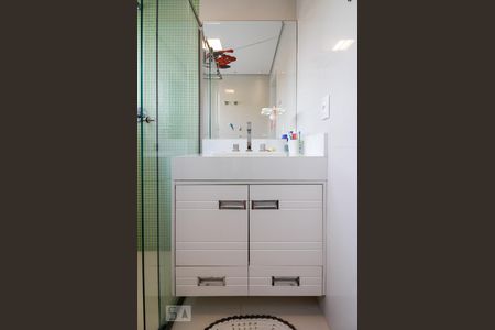 Casa de condomínio à venda com 350m², 4 quartos e 4 vagasBanheiro