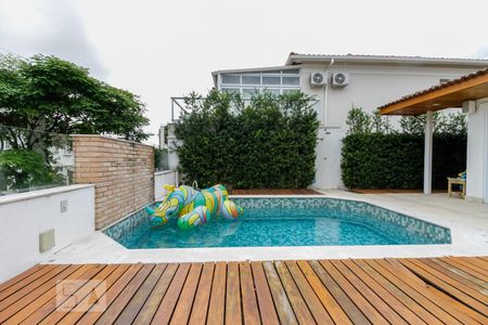 Casa de condomínio à venda com 350m², 4 quartos e 4 vagasÁrea Externa