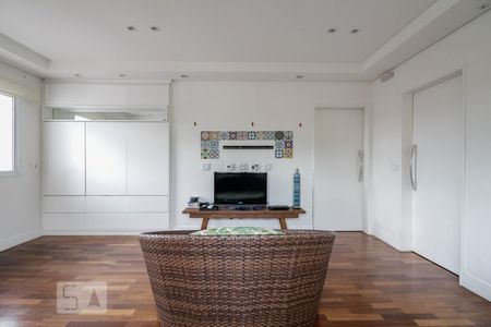 Casa de condomínio à venda com 350m², 4 quartos e 4 vagasSala Piso Superior