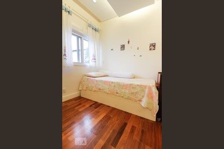 Casa de condomínio à venda com 350m², 4 quartos e 4 vagasQuarto 1