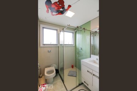 Casa de condomínio à venda com 350m², 4 quartos e 4 vagasBanheiro