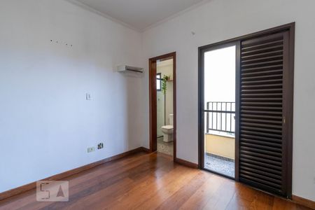 Apartamento à venda com 130m², 3 quartos e 3 vagasSuíte 2