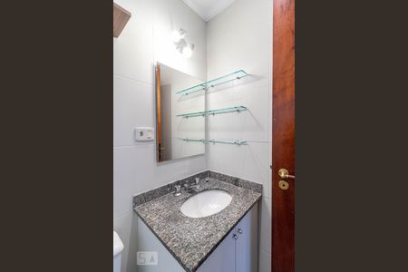 Apartamento à venda com 130m², 3 quartos e 3 vagasBanheiro da Suíte 2 - Pia