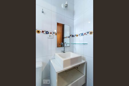 Apartamento à venda com 130m², 3 quartos e 3 vagasBanheiro da Suíte 1 - Pia