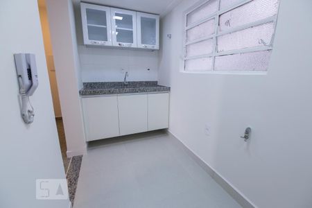 Cozinha de apartamento para alugar com 1 quarto, 54m² em Barra Funda, São Paulo
