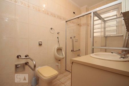 Banheiro de apartamento à venda com 3 quartos, 128m² em Bela Vista, São Paulo