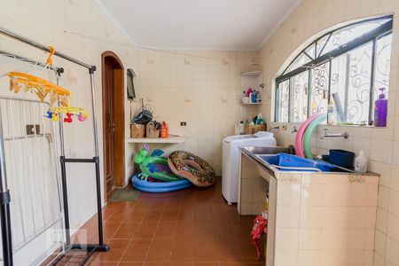 Casa à venda com 470m², 3 quartos e 8 vagasÁrea de Serviço