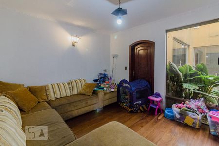 Casa à venda com 470m², 3 quartos e 8 vagasSala 02