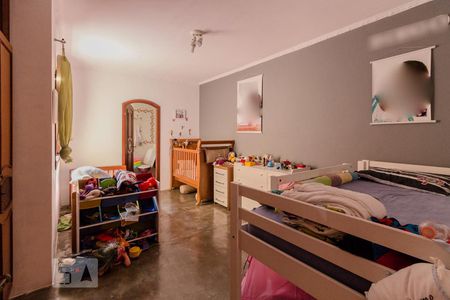 Casa à venda com 470m², 3 quartos e 8 vagasQuarto 02 com Suite