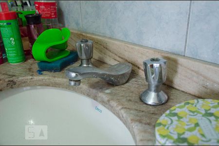 Casa à venda com 340m², 5 quartos e 5 vagas Casa à venda com 340m², 5 quartos e 5 vagasBanheiro suíte