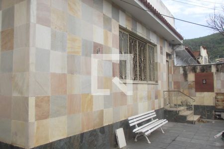 Casa para alugar com 400m², 4 quartos e 3 vagasQuintal