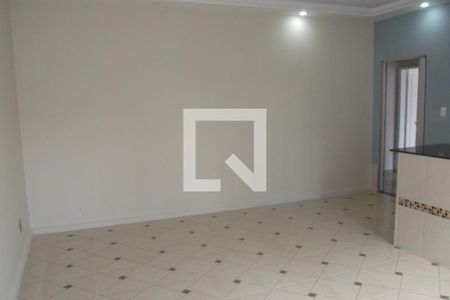 Casa para alugar com 400m², 4 quartos e 3 vagasSala