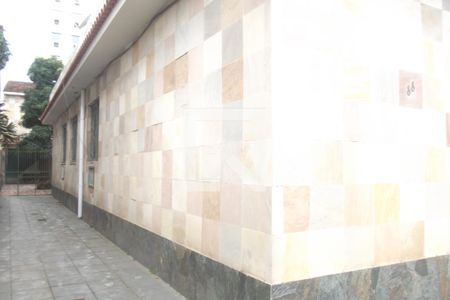 Casa para alugar com 400m², 4 quartos e 3 vagasQuintal