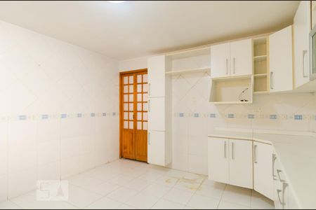 Casa à venda com 180m², 3 quartos e 2 vagasCozinha