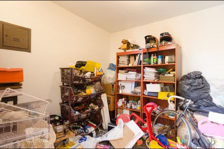 Casa à venda com 180m², 3 quartos e 2 vagasQuarto de Serviço