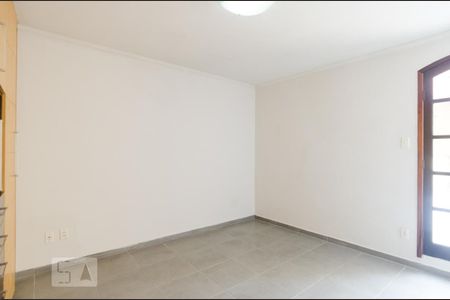 Casa à venda com 180m², 3 quartos e 2 vagasQuarto 2