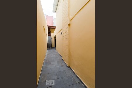 Casa à venda com 180m², 3 quartos e 2 vagasCorredor Lateral