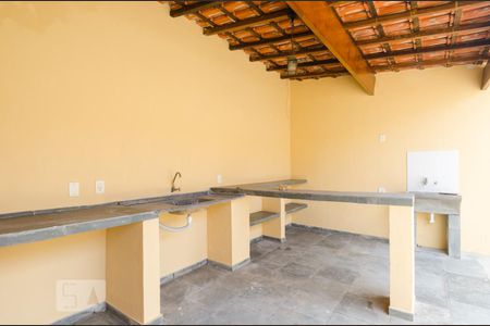 Casa à venda com 180m², 3 quartos e 2 vagasChurrasqueira