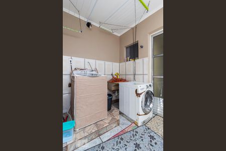 Casa à venda com 155m², 3 quartos e 1 vagaÁrea de serviço