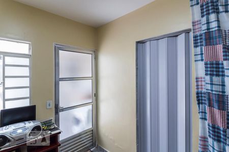 Casa à venda com 155m², 3 quartos e 1 vagaQuarto edícula