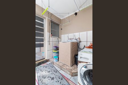 Casa à venda com 155m², 3 quartos e 1 vagaÁrea de serviço