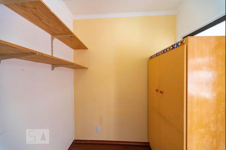 Apartamento para alugar com 130m², 3 quartos e 2 vagasQuarto de Serviço 