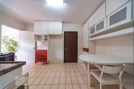 Apartamento para alugar com 130m², 3 quartos e 2 vagasCozinha 