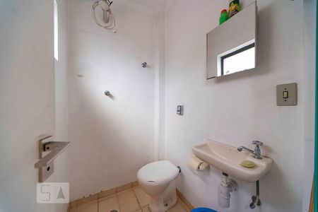 Apartamento para alugar com 130m², 3 quartos e 2 vagasBanheiro de Serviço