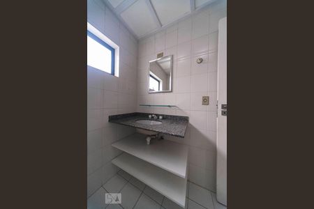 Apartamento para alugar com 130m², 3 quartos e 2 vagasBanheiro 