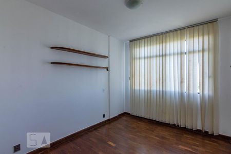 Apartamento à venda com 170m², 4 quartos e 1 vagaQuarto 2