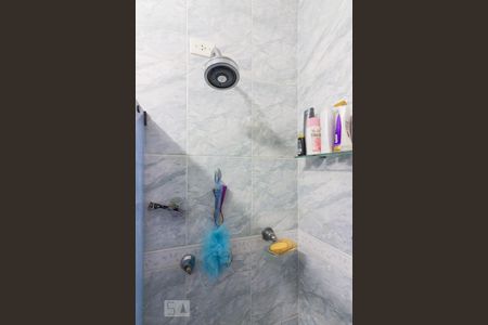 Casa à venda com 210m², 3 quartos e 5 vagasBanheiro Suite 1