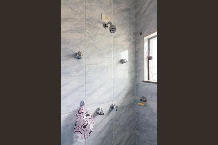 Casa à venda com 210m², 3 quartos e 5 vagasBanheiro Suite 3