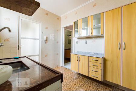Cozinha de apartamento para alugar com 1 quarto, 76m² em Bosque, Campinas